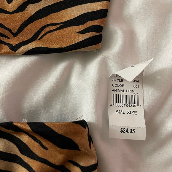 kendall & kylie swimsuit - Picture 2 of 3